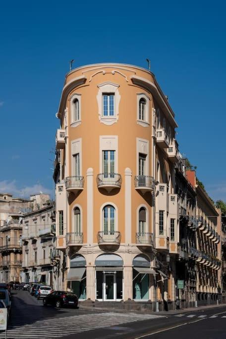 Palazzo Vitrano - Tourist Apartment Catania Exterior photo