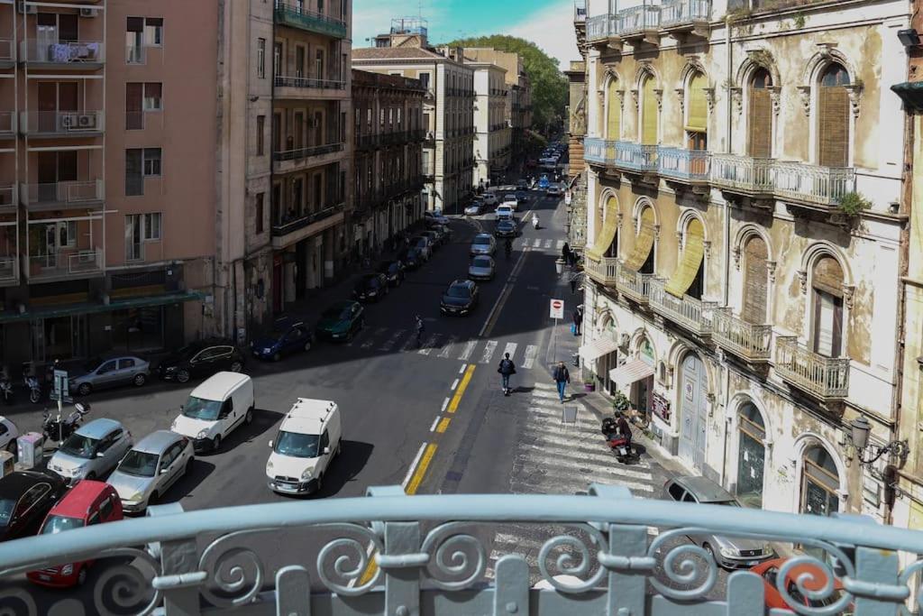Palazzo Vitrano - Tourist Apartment Catania Exterior photo